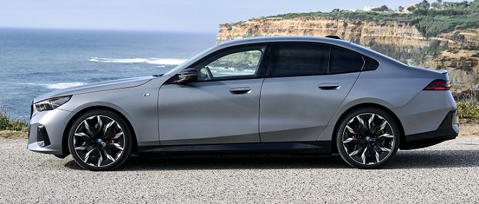 Bmw i5 M60, Bmw specs, curb weight, technical specification, kWh, xDrive