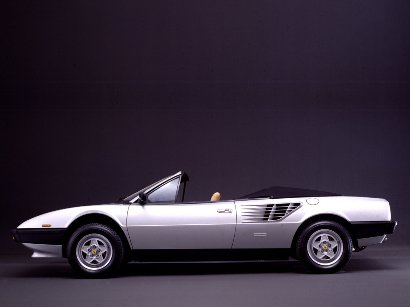 Ferrari Mondial Cabriolet technical specifications